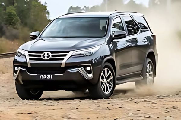 thuê xe 7 chỗ có tài xế