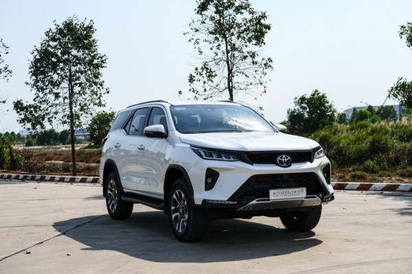 Thuê xe du lịch 7 chỗ tự lái