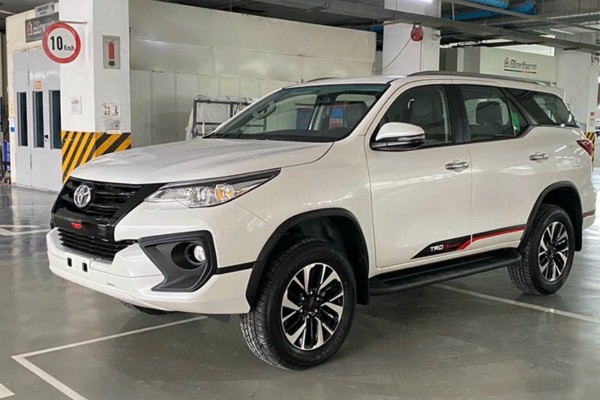 Chuẩn bị giấy tờ cần thiết khi thuê xe 7 chỗ tự lái