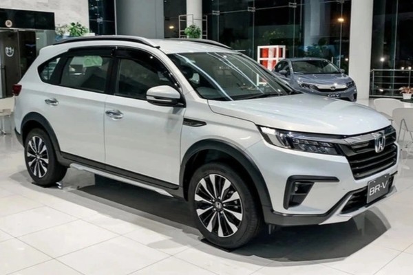 thuê xe du lịch 7 chỗ phù hợp