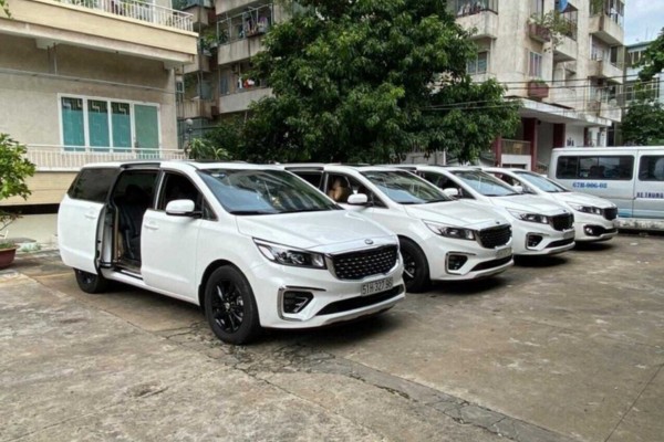 giá thuê xe 7 chỗ có tài xế