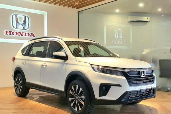 thị trường thuê xe du lịch 7 chỗ hiện nay