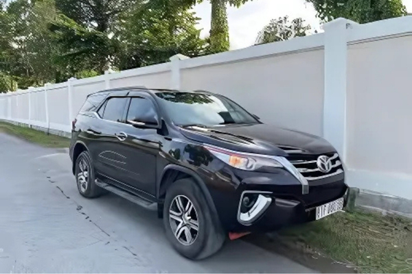 so sánh giá thuê xe 7 chỗ 1 ngày