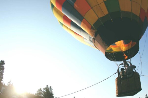 Ảnh đại diện chuẩn SEO cho bài viết Dịch Vụ Xe Có Tài/Xế Tự Lái Tại Obiatravel.com: Giải Pháp Di Chuyển Linh Hoạt